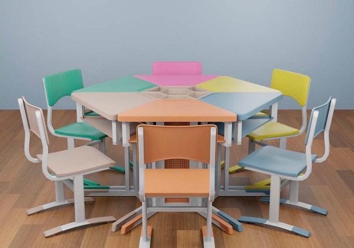 Conjunto escolar infantil em cores suaves