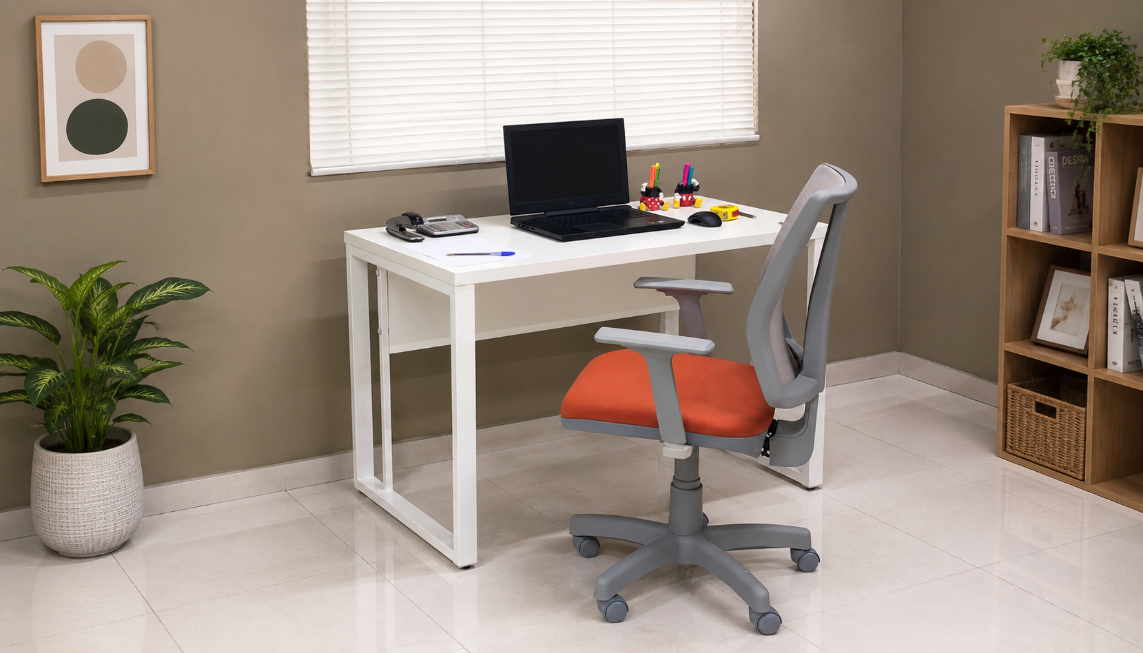 Ambiente de mobiliário home office atendido pela DShip Móveis